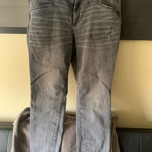 Universal Thread Jeans - Picture 5 of 5